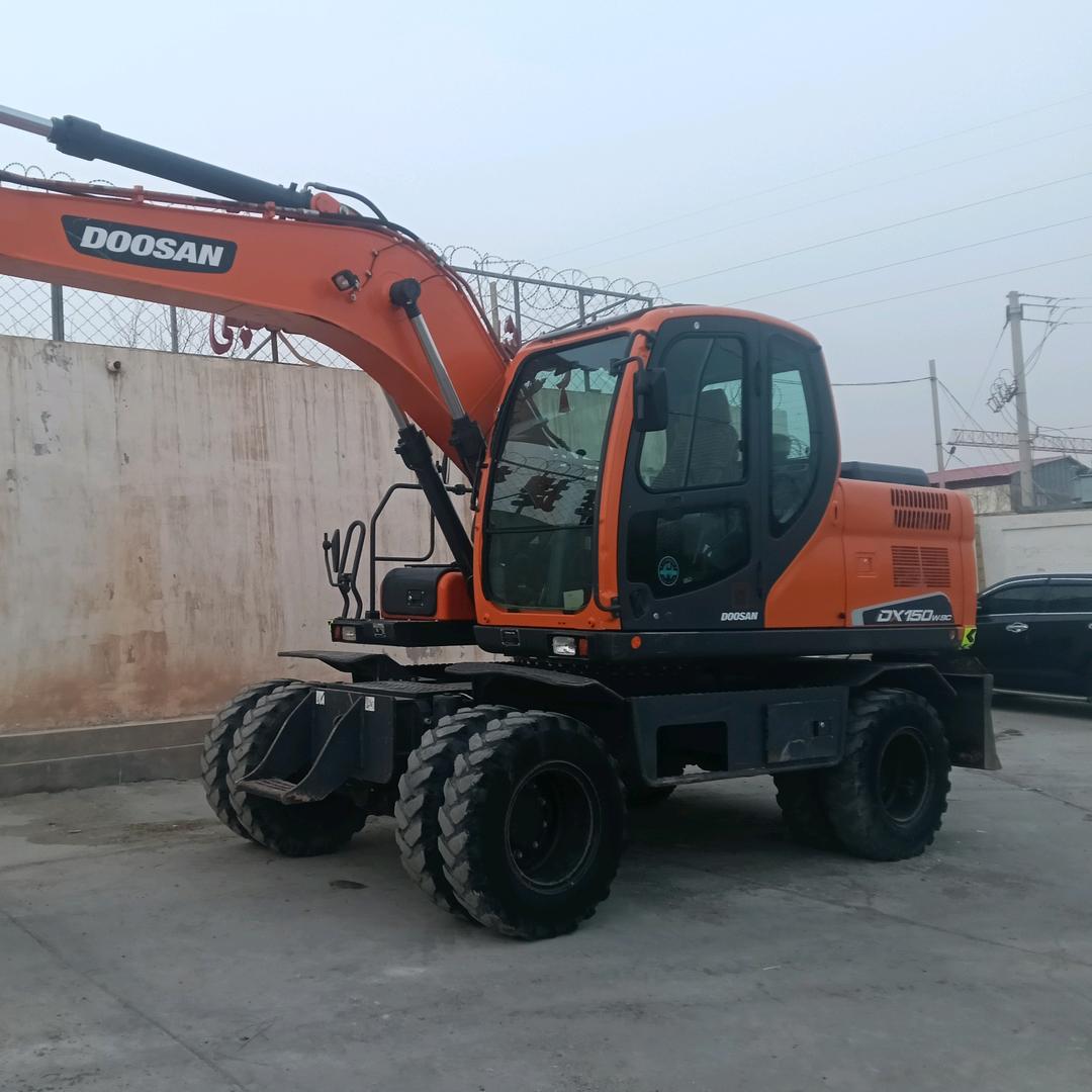 凯赛尔-新疆二手挖机买卖