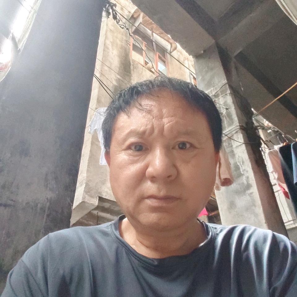 王国英