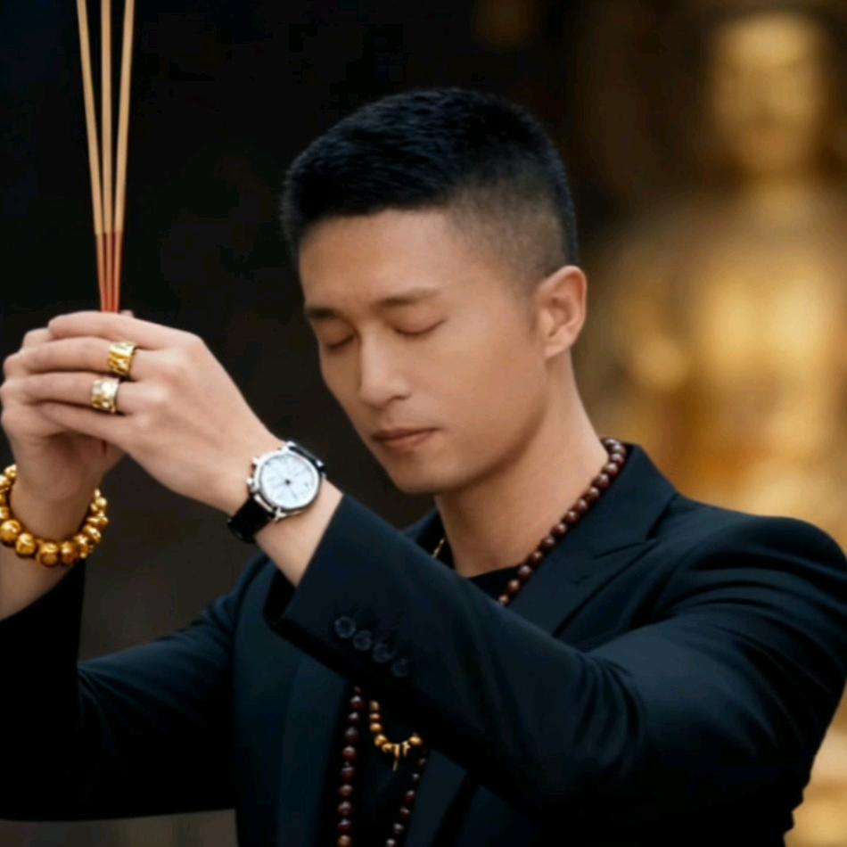 啊伍哥（承蒙厚爱）单身小伙🌷