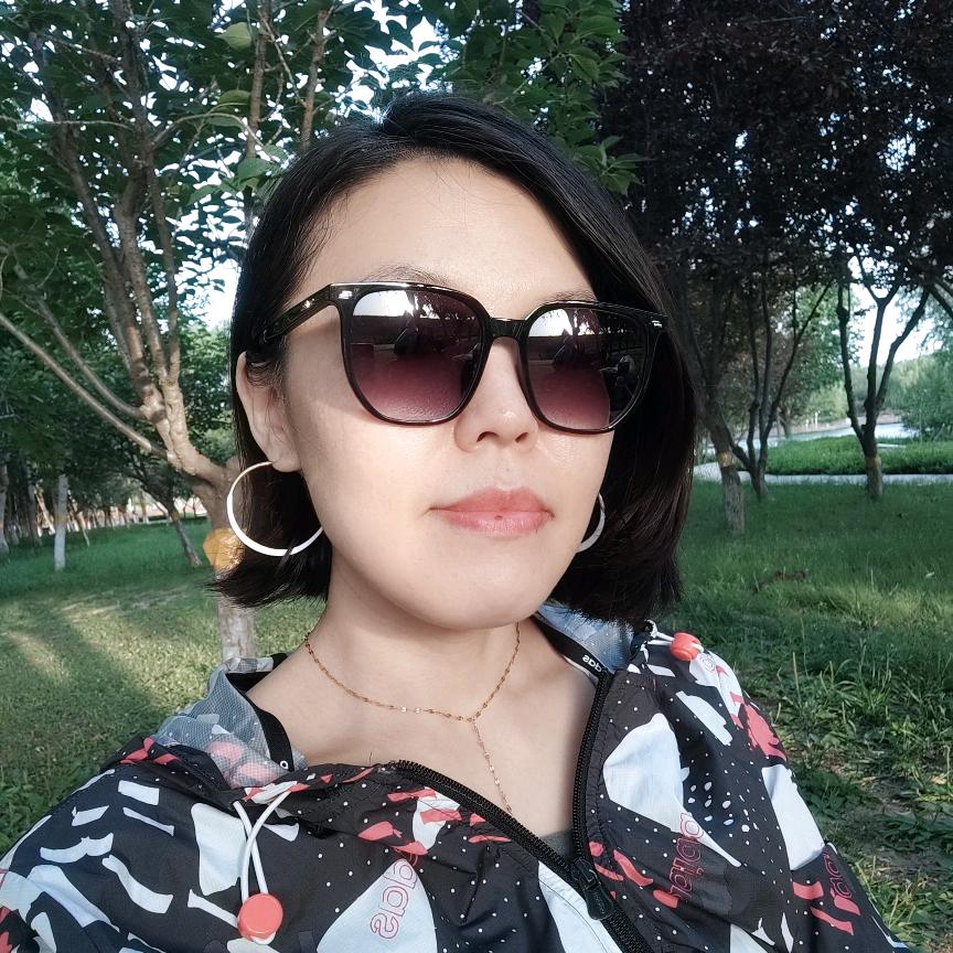 🌺花未全开🌔月未圆