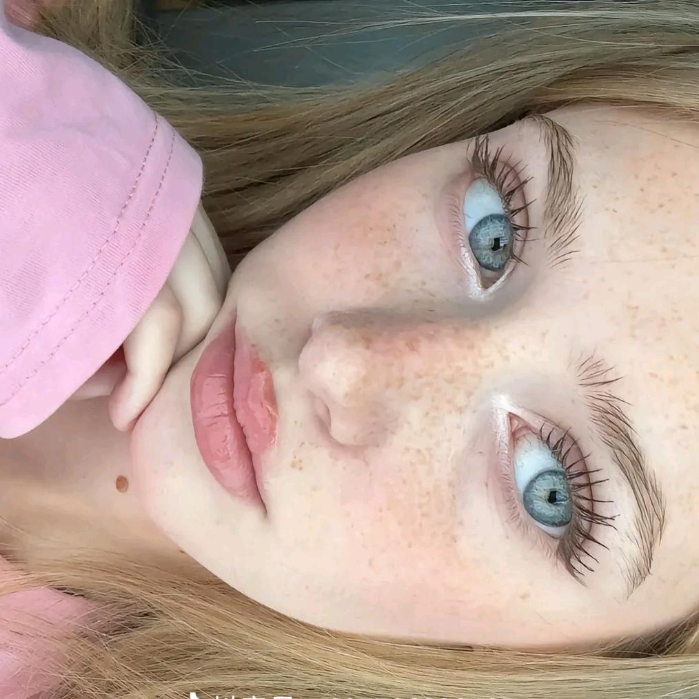 Ayzuhra-