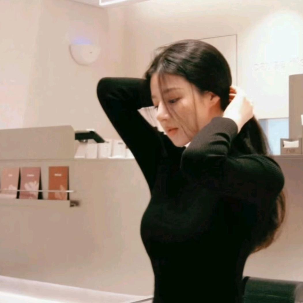 Pwwww（不细到90斤不改名字）