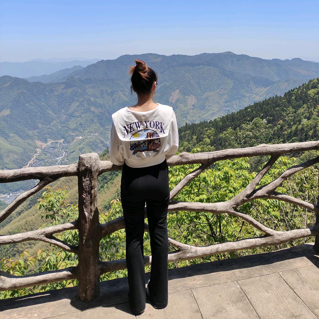 温州雷仁男装小雷