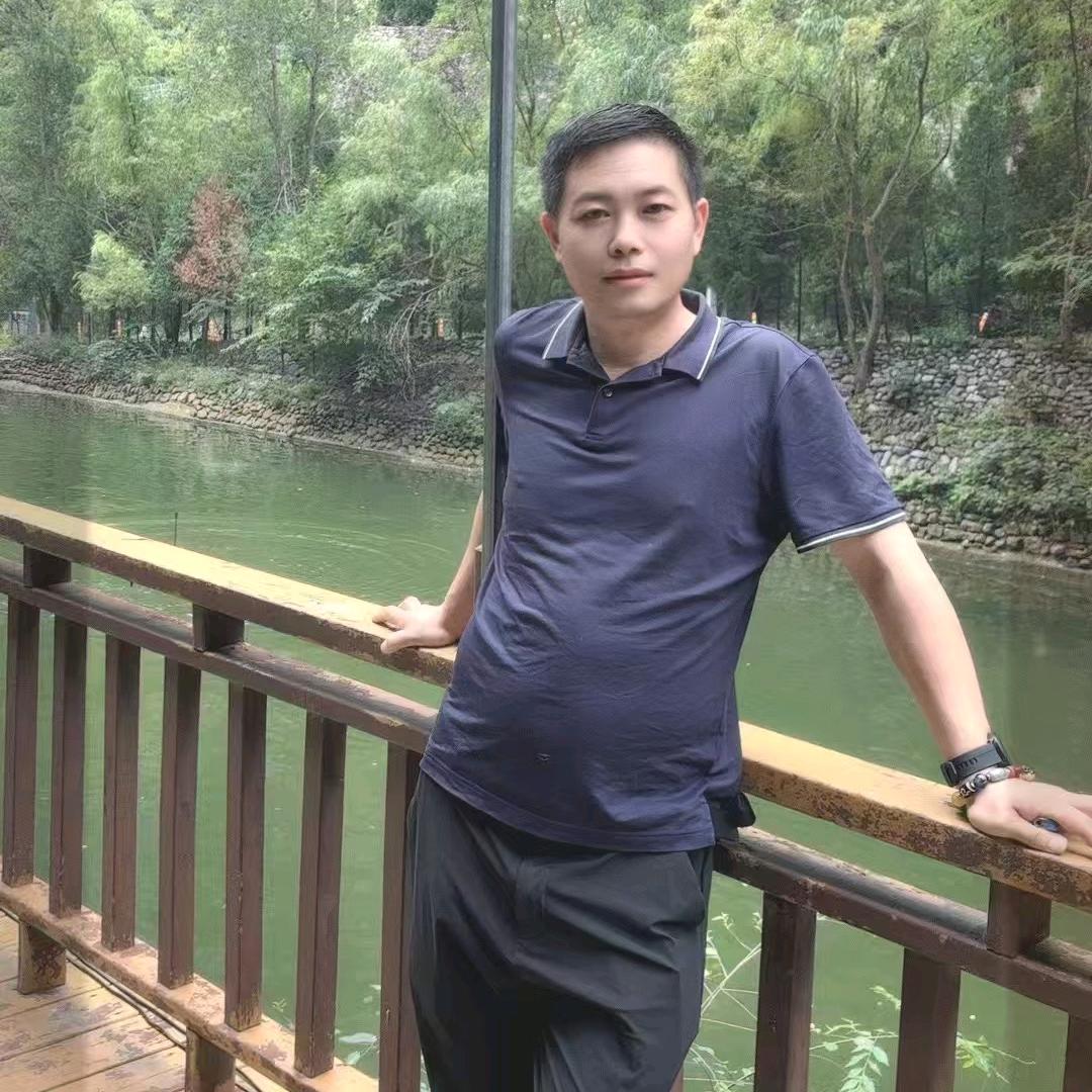 旭日东升（周敏龙）