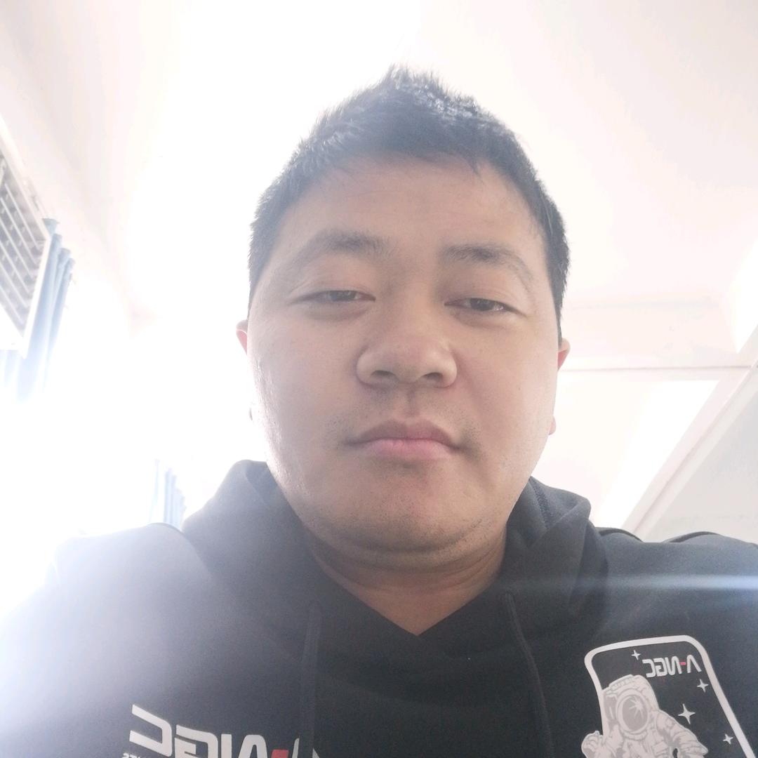 不用在意我，我是来打酱油的。