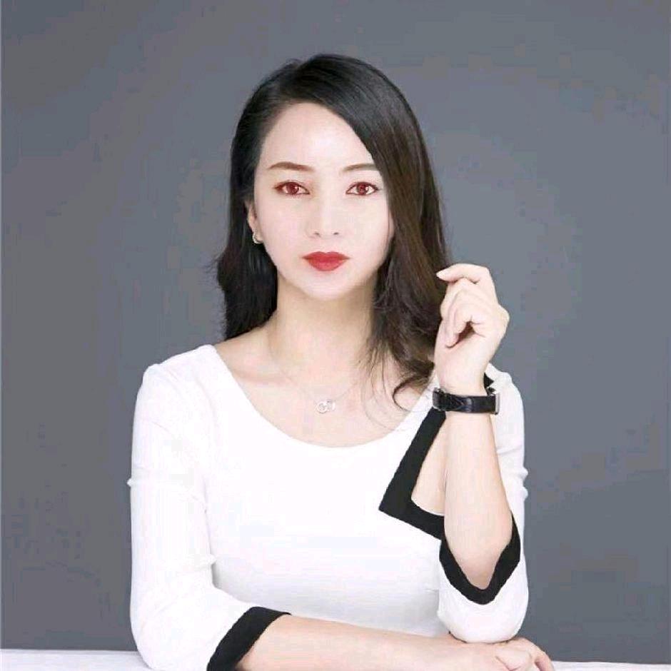 zilfar穆乃外尔，古丽