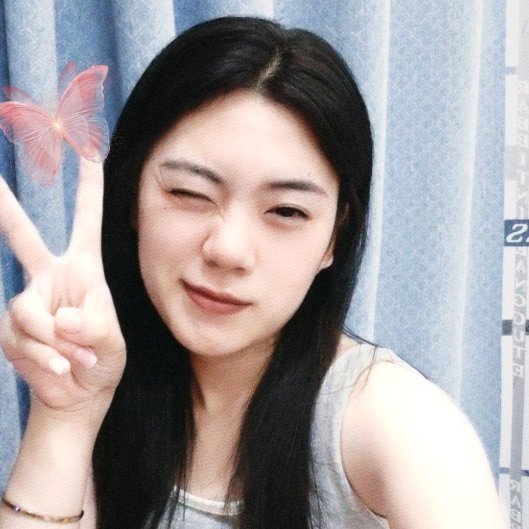🌈一脸美人痣