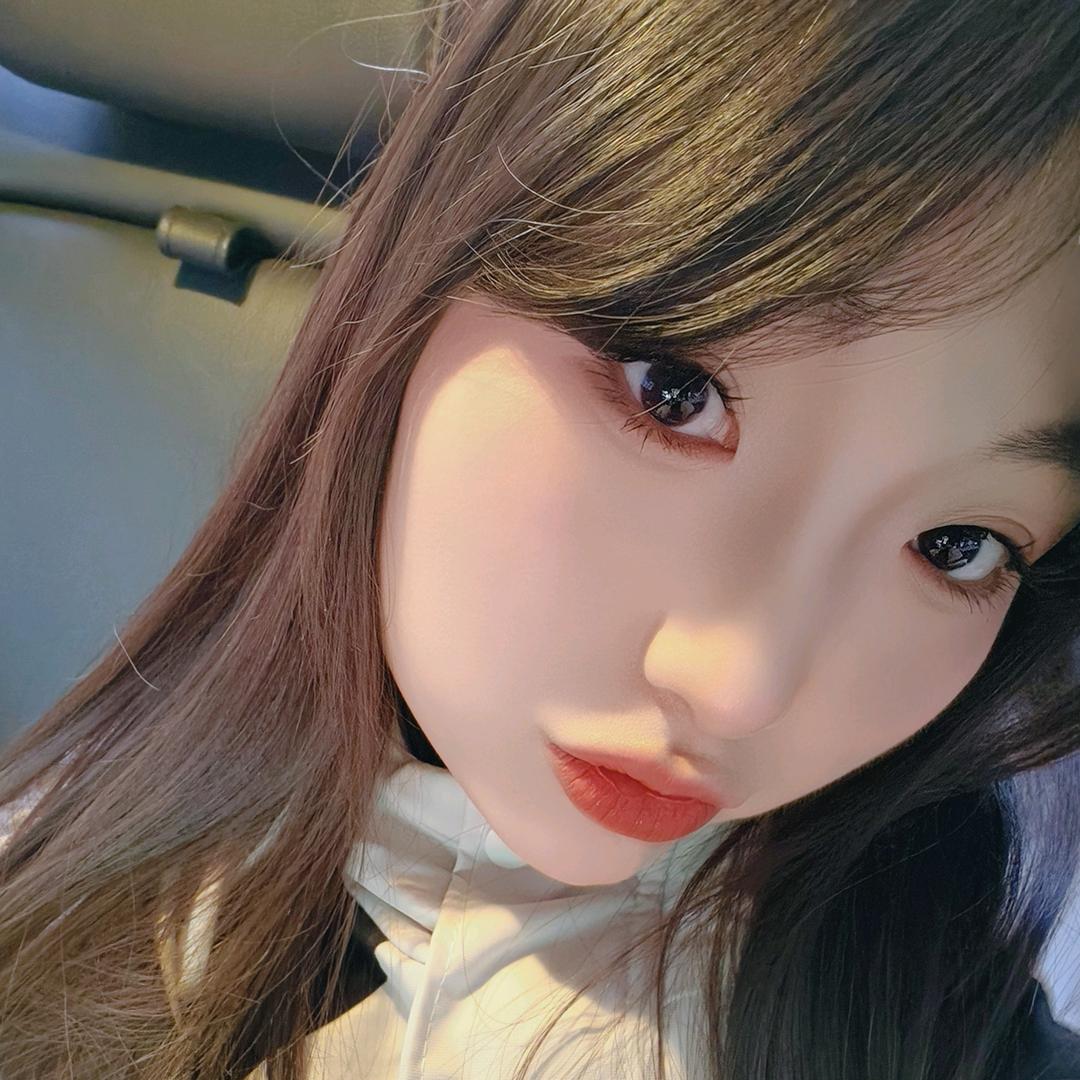 爱笑的燕子