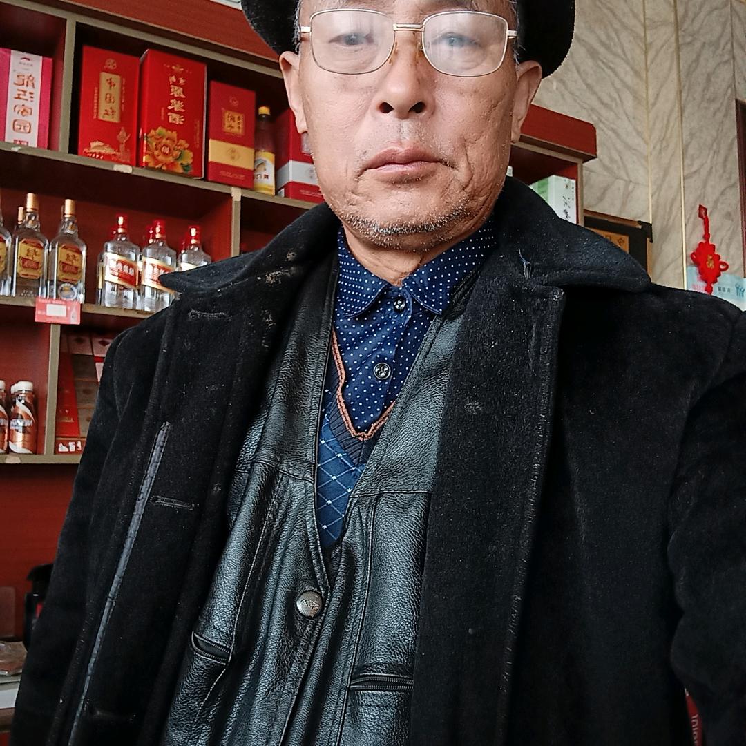 老年人谈家常小事：