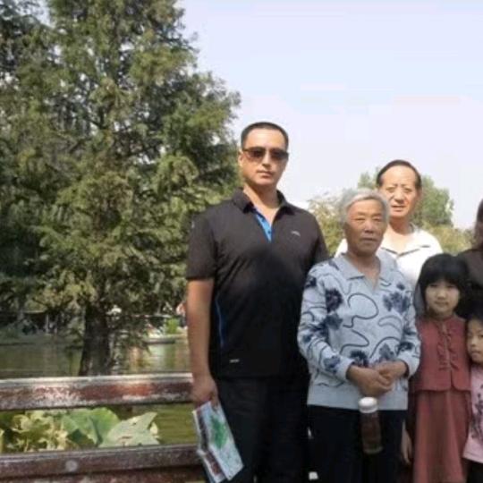 常营驰骋驾校教练，王辉