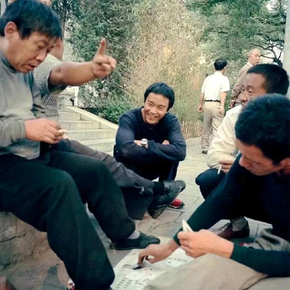阿吱阿咗
