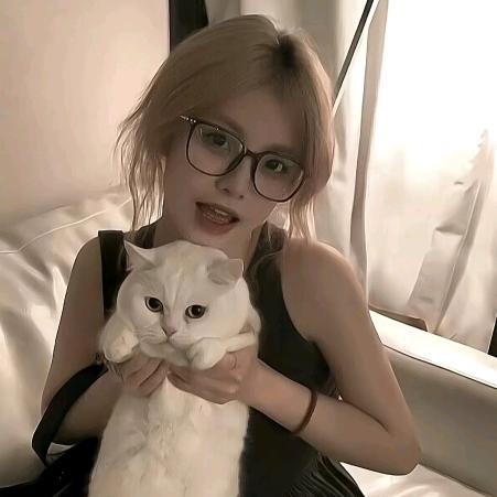 胡琼英