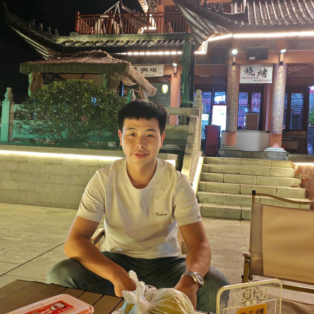 眼镜哥哥新旧家具家电市场