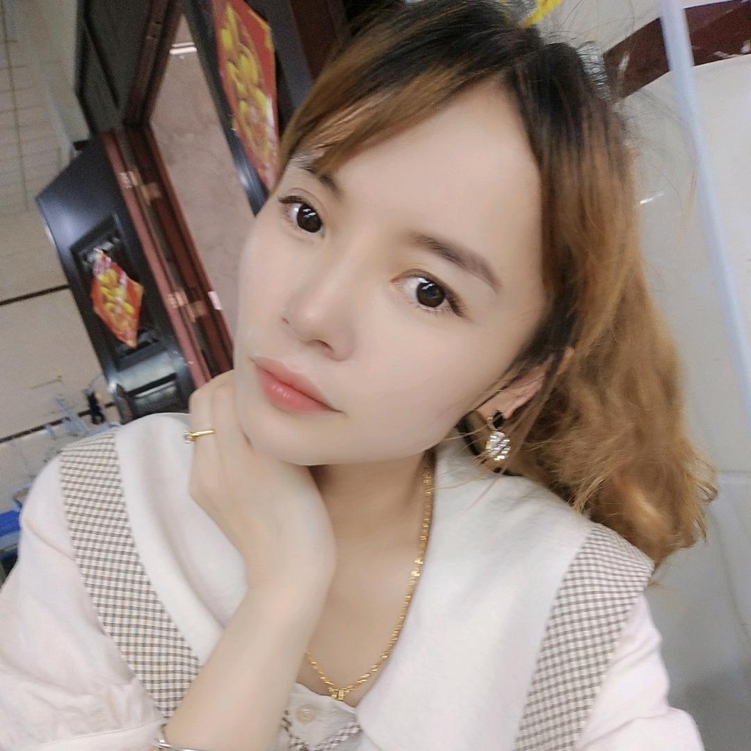 川妹子，小青青姐