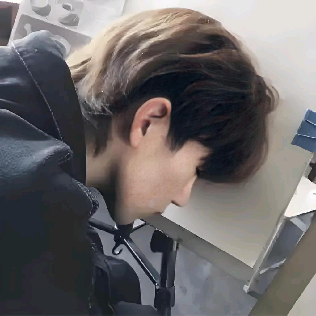 弹不好琴的小辈子