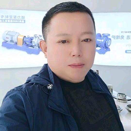 腾龙斌哥