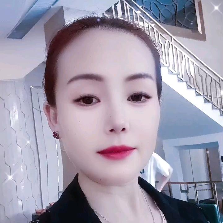 哈哈爱穿搭