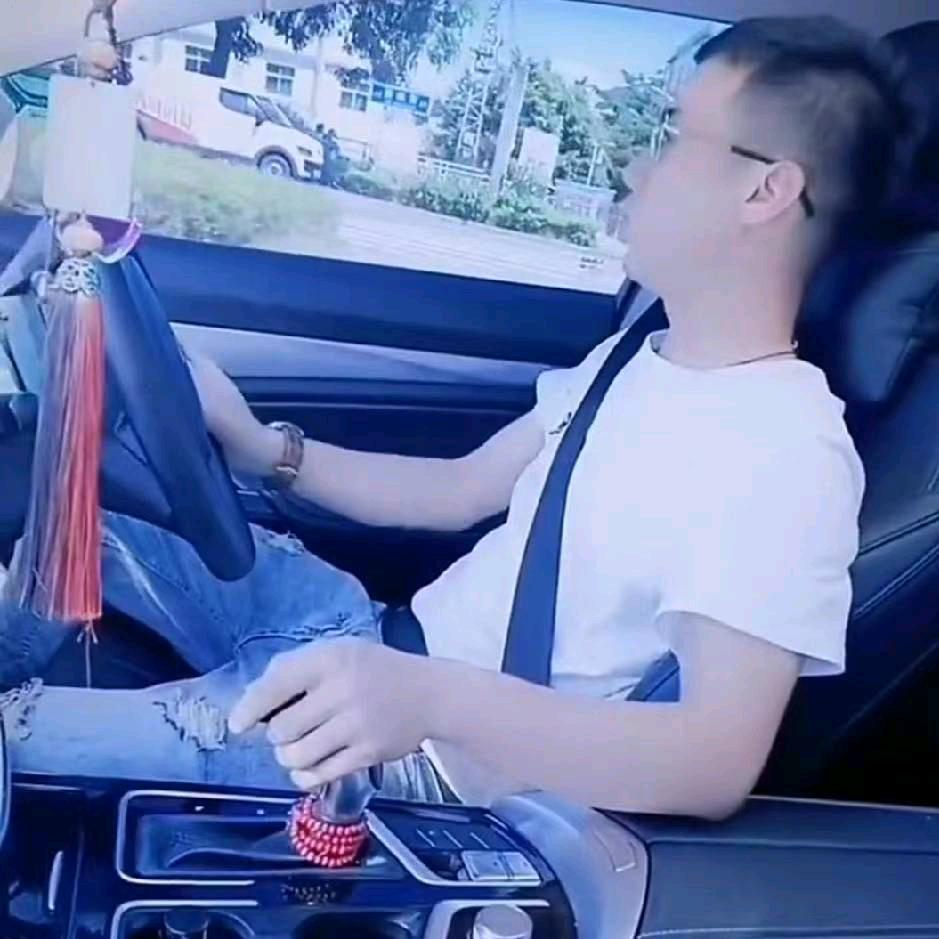 大叔👈