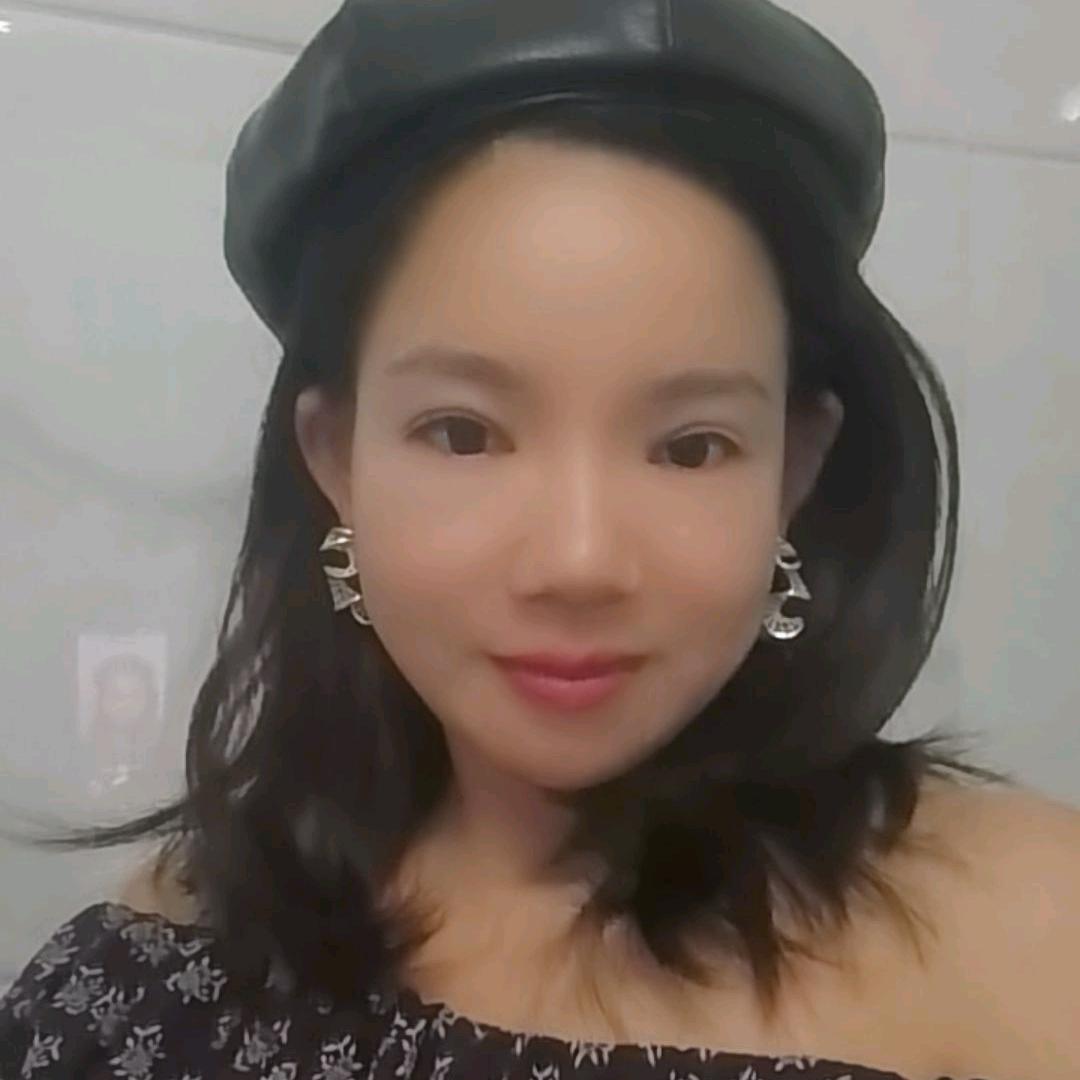 卖瓷砖的小姐姐🌻