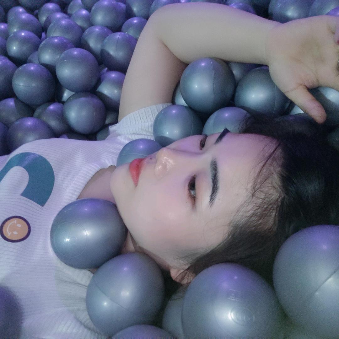 梅花小姐姐♣️