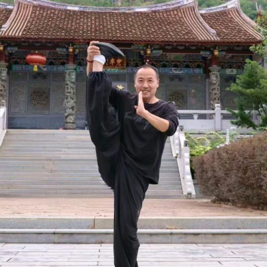 尹中山