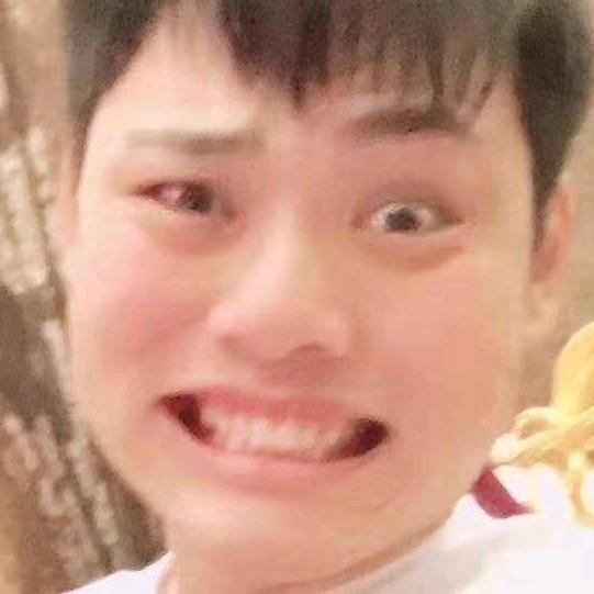 大脸(夹缝生存版)