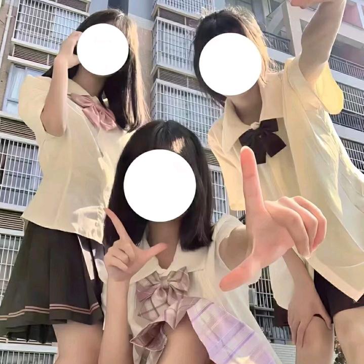 妍妍😇