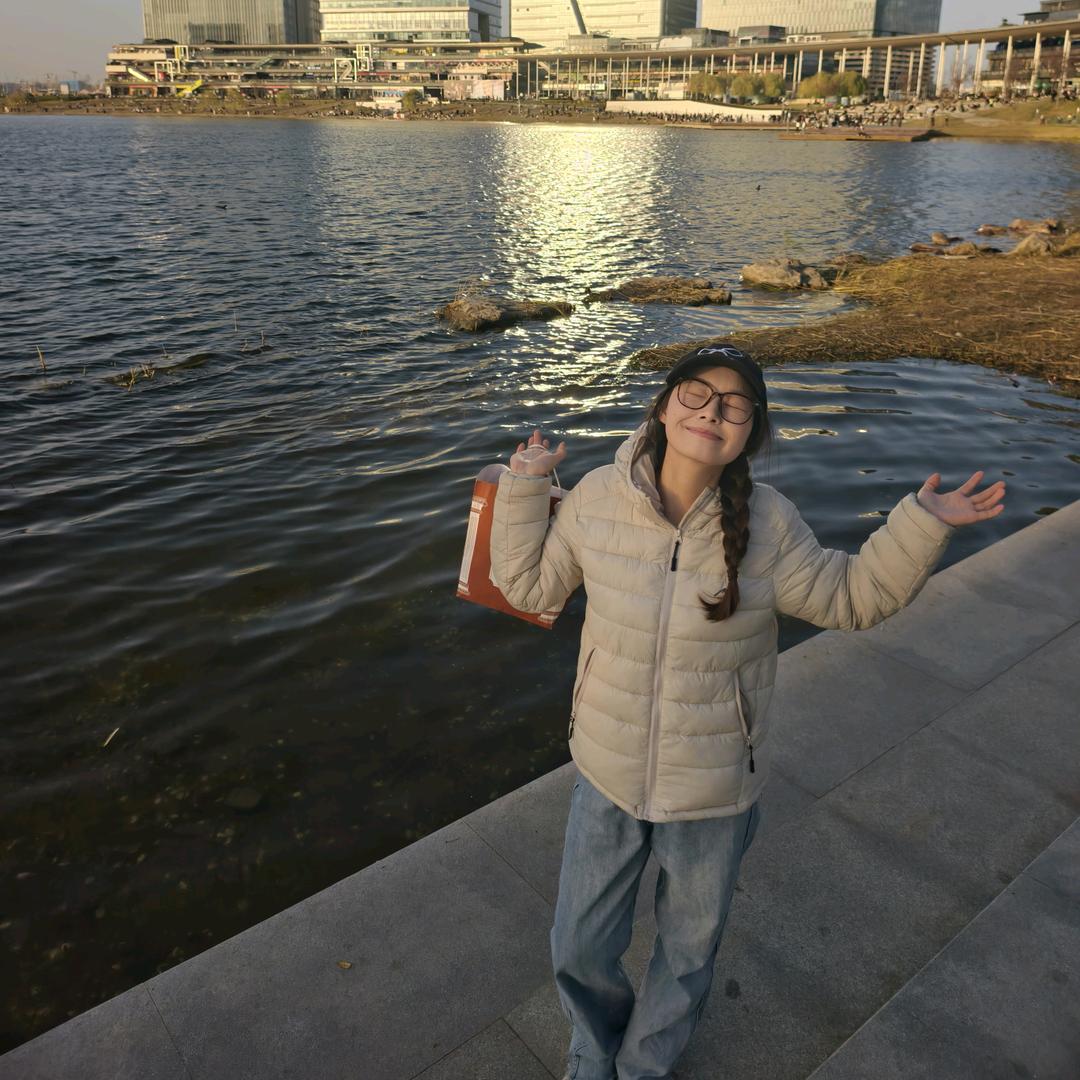 @士加口是个吉呢🏧