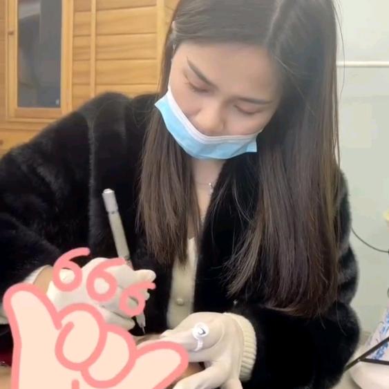 邻水专业眉形设计师✍🏻️玲儿