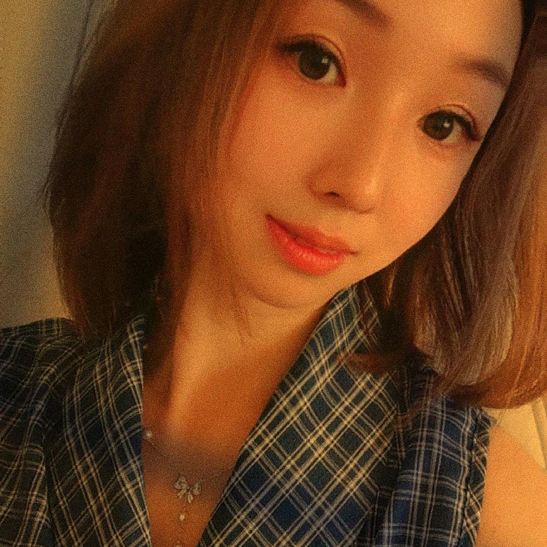 蒙娜 丽莎😎