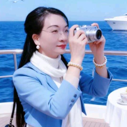 晓露💘情有独钟