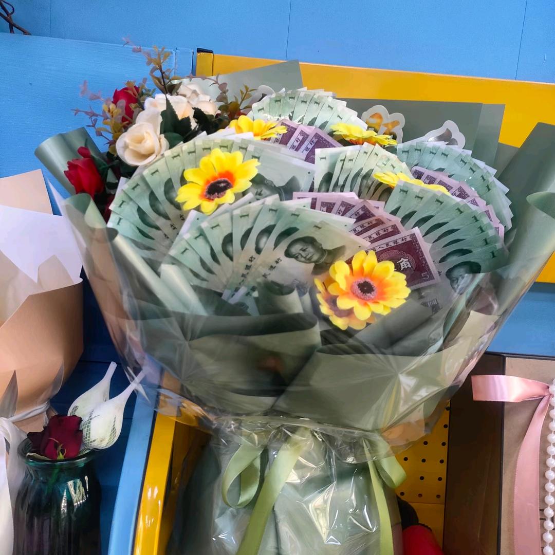 寨子街   街口麻辣烫烧烤