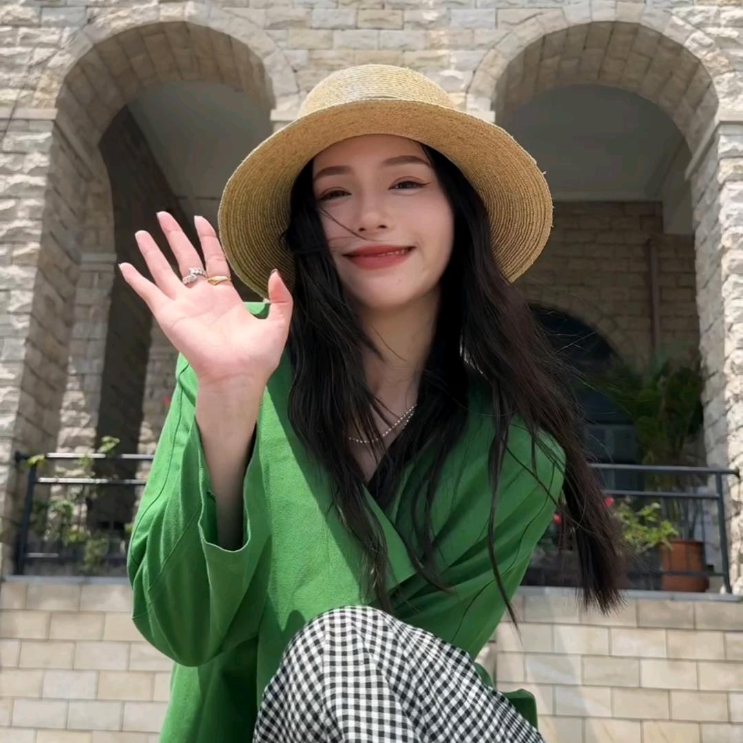 徐若桃轻奢女装