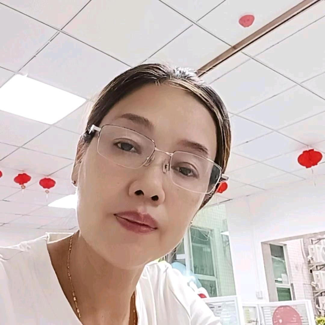 万嘉家政阿莲