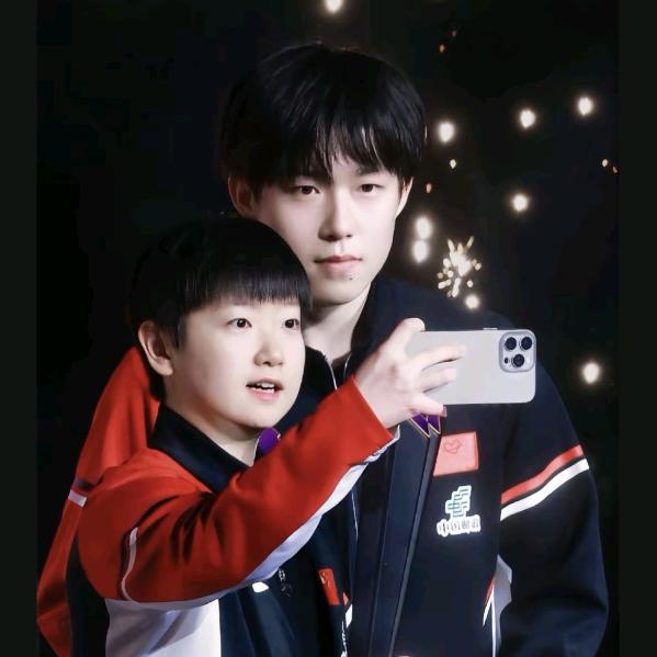 坚定自信🍟芬儿