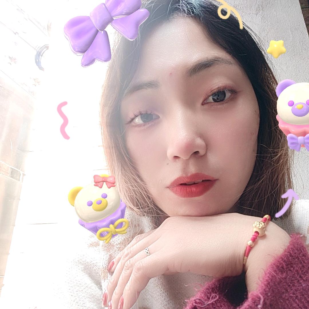 英子