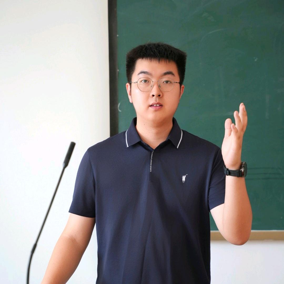 研究生刘峰