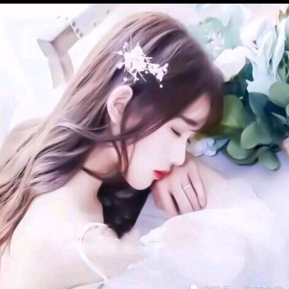 云南阿妹：单亲宝妈摆摊卖土杂货