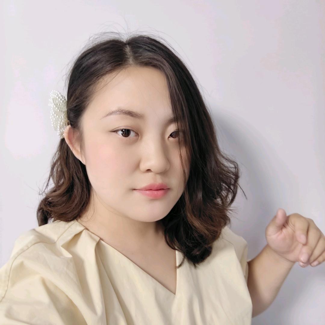 郝亚欣