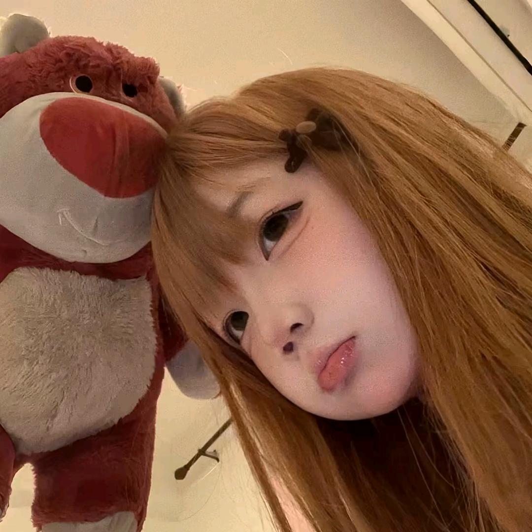 ꒦ິ^꒦ິ