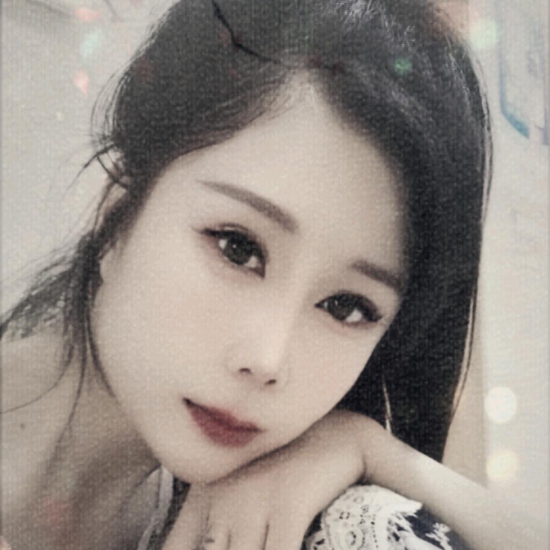 没人爱的傻丫头🌹🌸🍀❤️