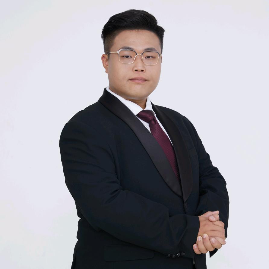 华人语言学校小贾老师
