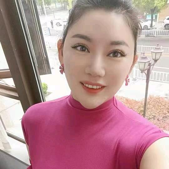 李潘，贪吃猫🐱･㉨･