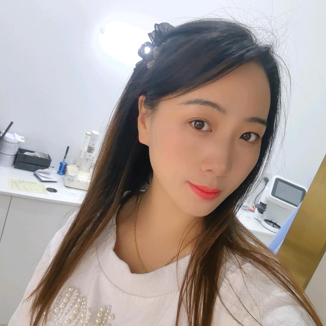 西宁卖眼镜的小姐姐～睛睛
