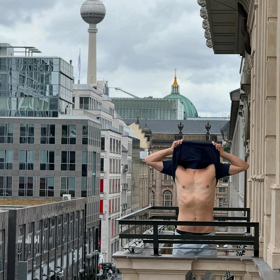 背拉格朗日不被拉格朗日