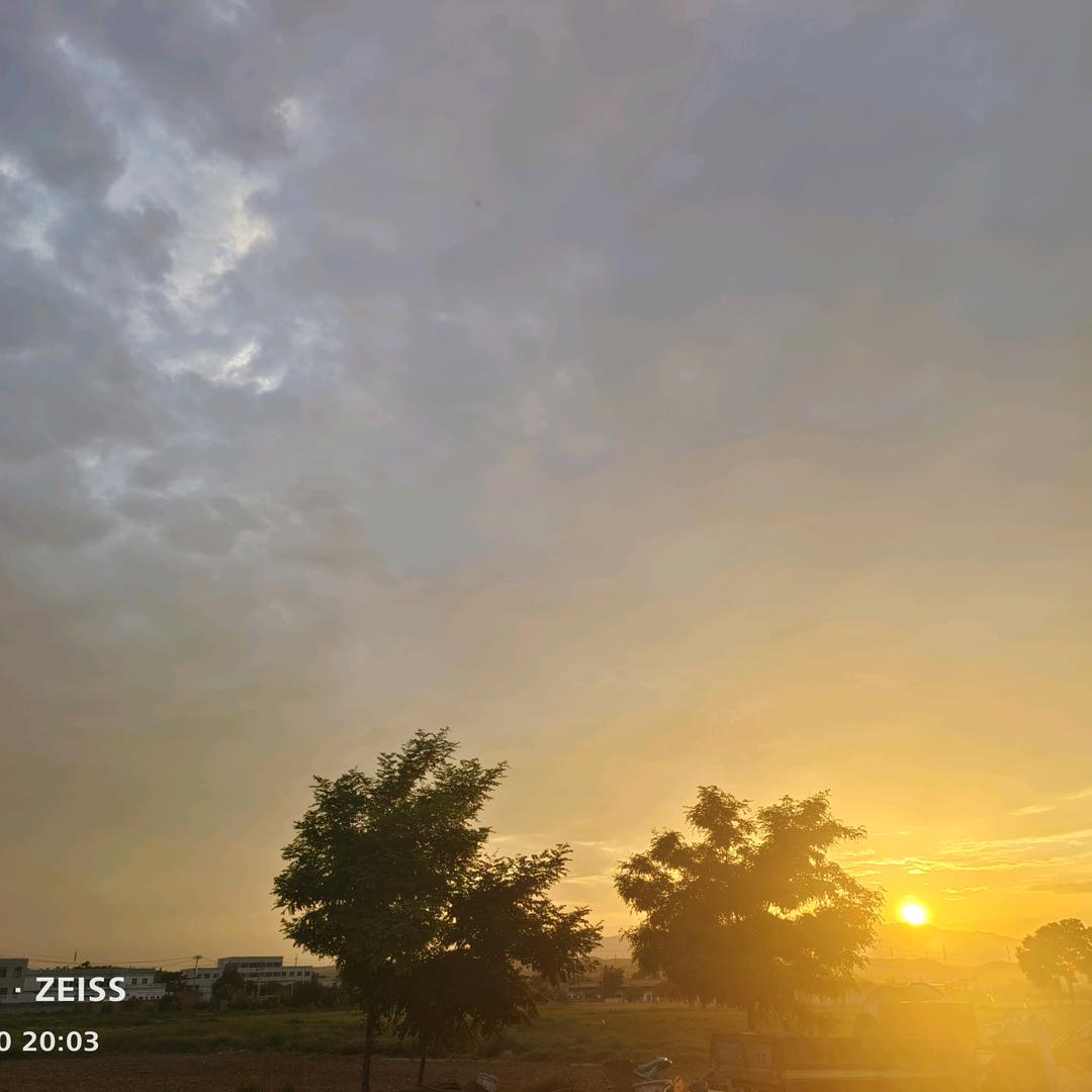 暮烟疏雨之际