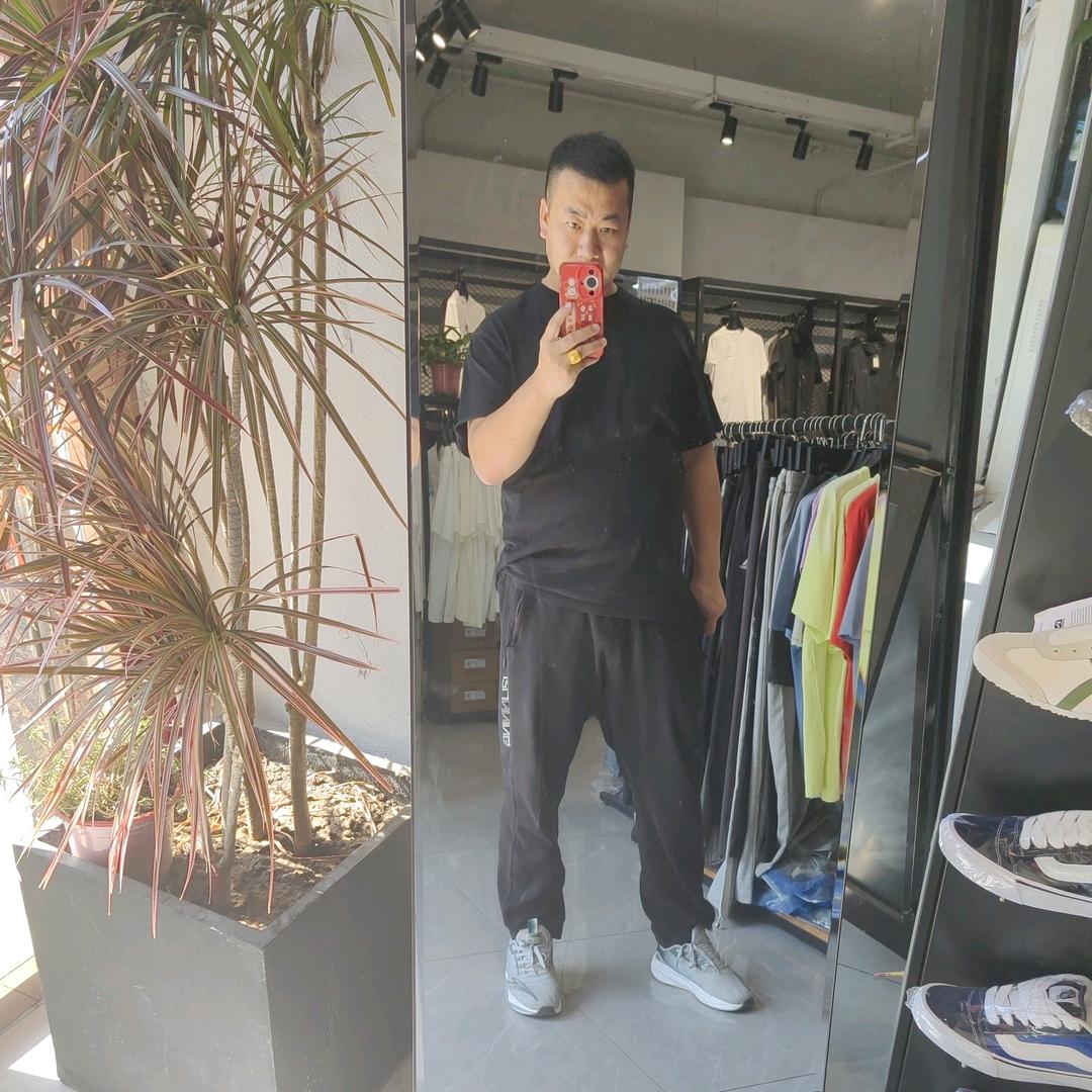 社会你笙哥，人狠话不多