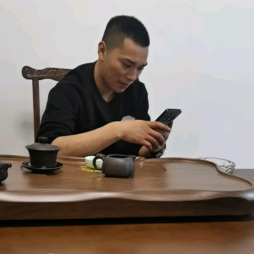 赵强。