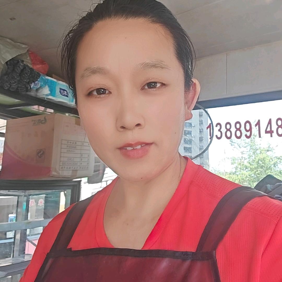 自媒体自创业，主播分享好物云台走路直播