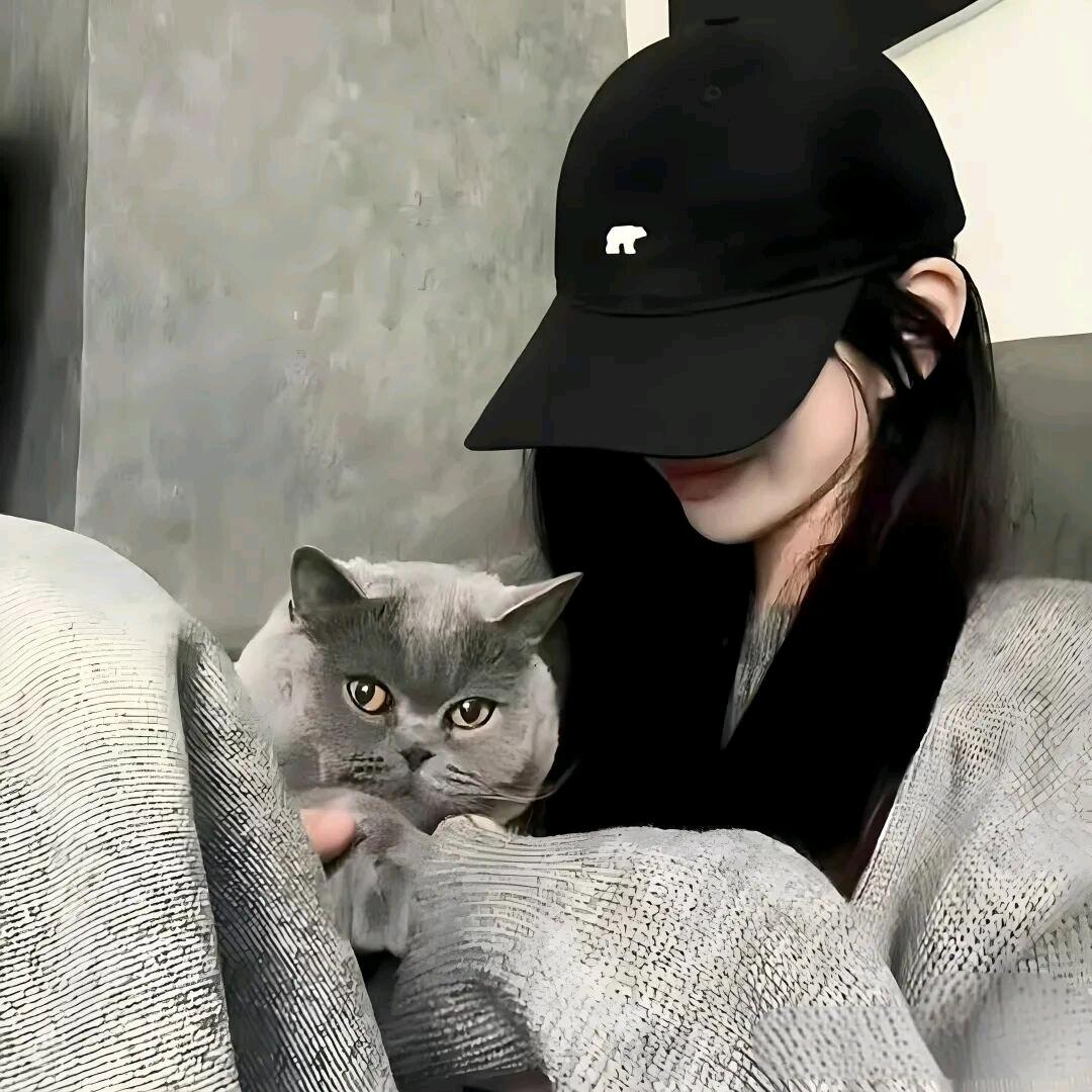 💞⃟他爱笑i᭄⁵²⁰